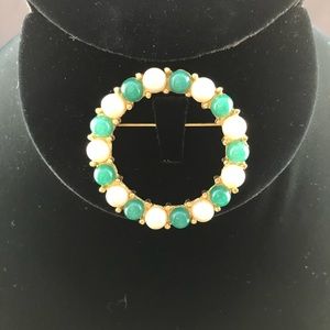 Vintage round gold pin with pearls and green beads